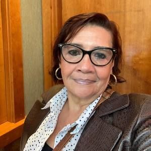 Meet your Posher, Carmen leonor